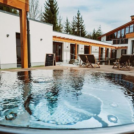 Hotel Horal Roznov pod Radhostem Ngoại thất bức ảnh